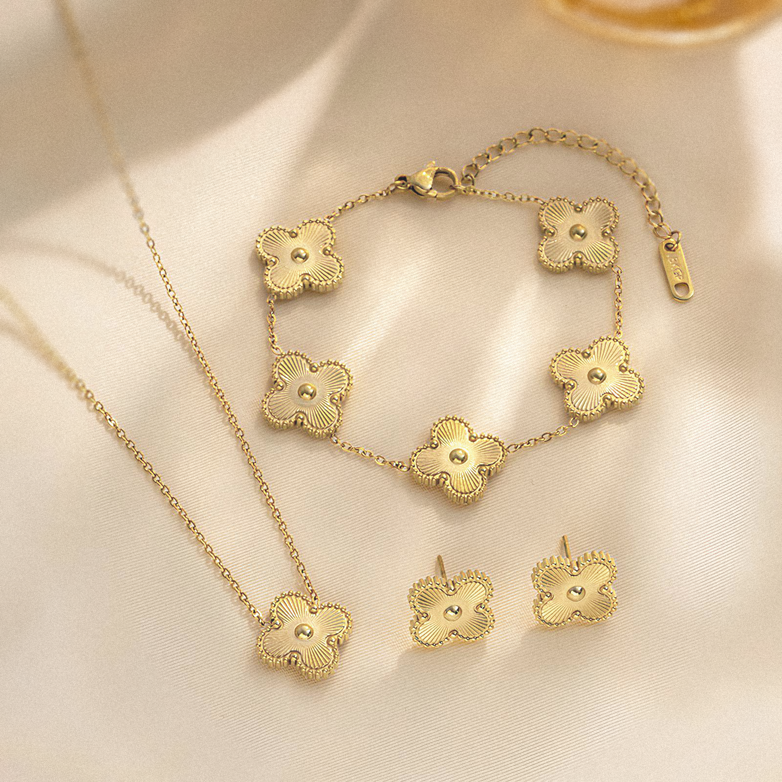 Conjunto Trevo Shine